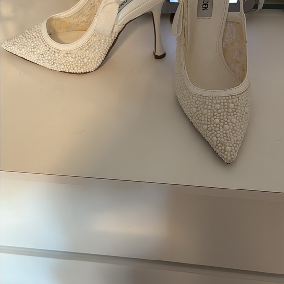 Steve Madden Pearl Heels - Picture 1 of 1